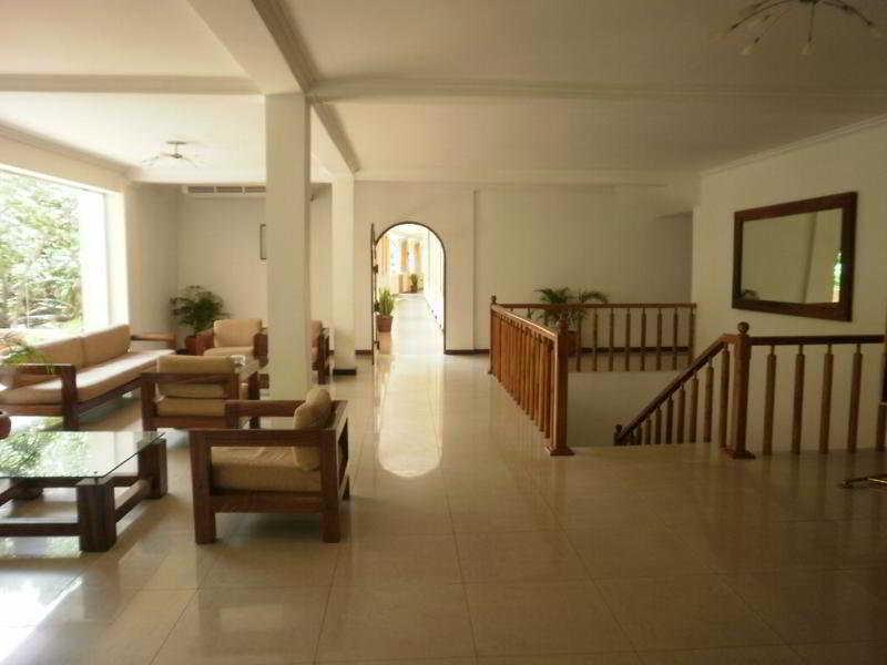 Peacock beach resort spa hambantota 4 хамбантота